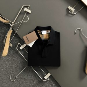 버버리(Burberry) TB 로고 자수 피케 폴로 셔츠