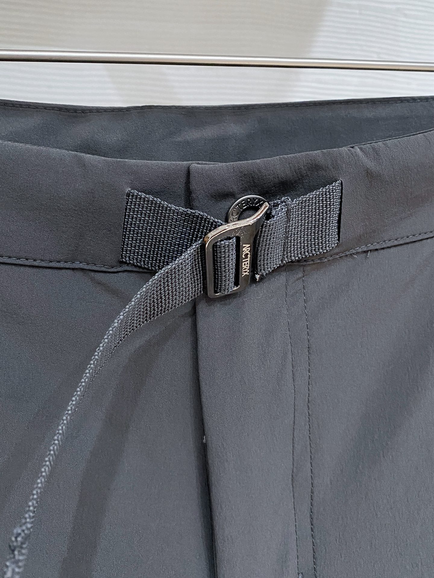 아크테릭스 (Arc'teryx)감마 테크니컬 카고 팬츠 (통합 벨트 포함) - 이미지 15