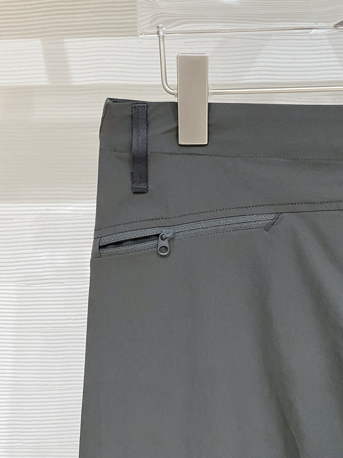 아크테릭스 (Arc'teryx)시조새 자수 로고 테크니컬 캐주얼 팬츠 - 이미지 17