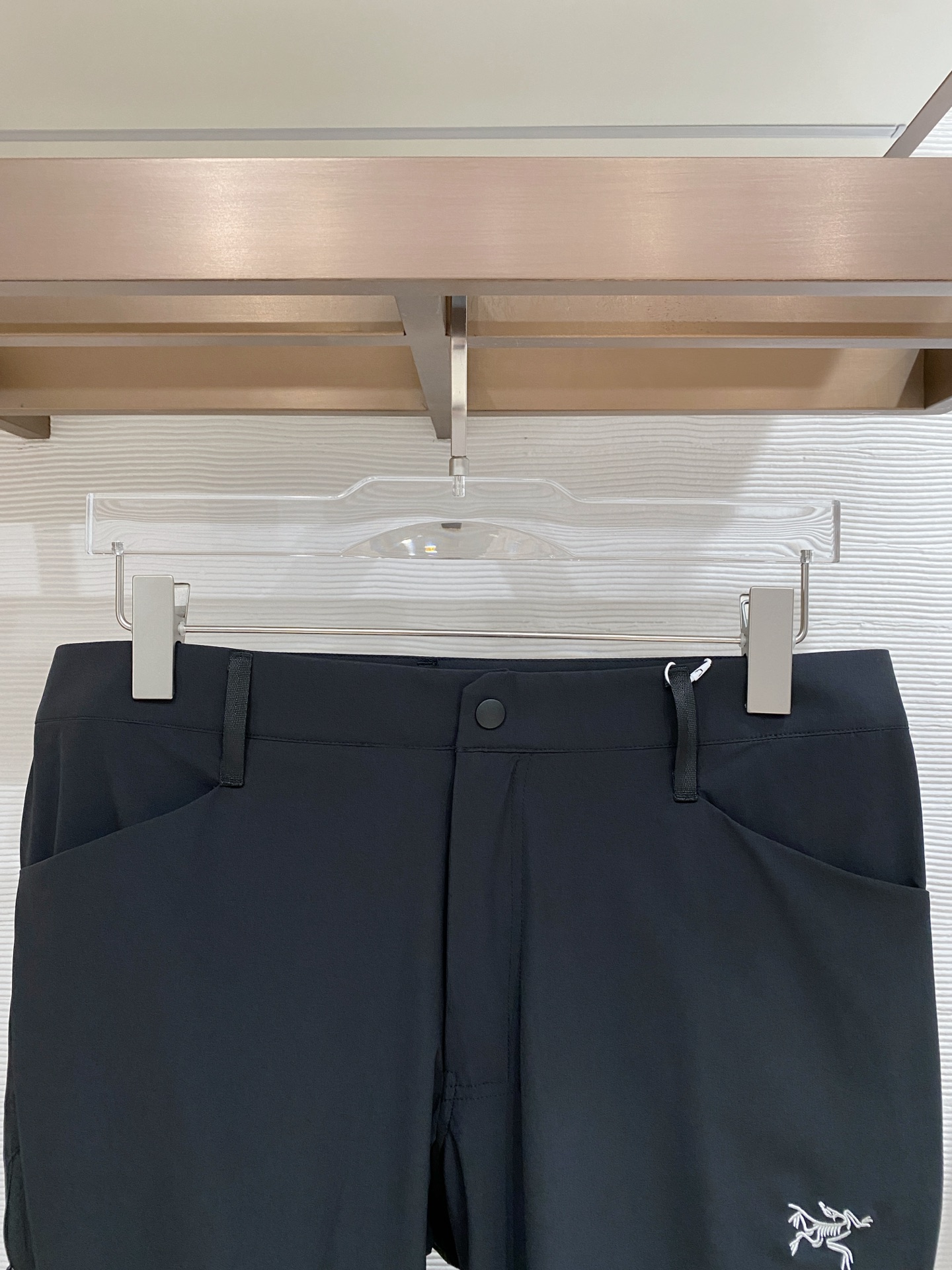 아크테릭스 (Arc'teryx)시조새 자수 로고 테크니컬 캐주얼 팬츠 - 이미지 3